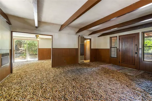 16013 Calle Hermosa, Green Valley, CA 91390