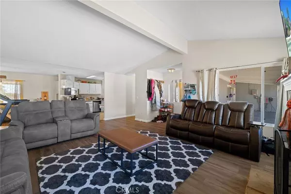 39746 86th W, Leona Valley, CA 93551