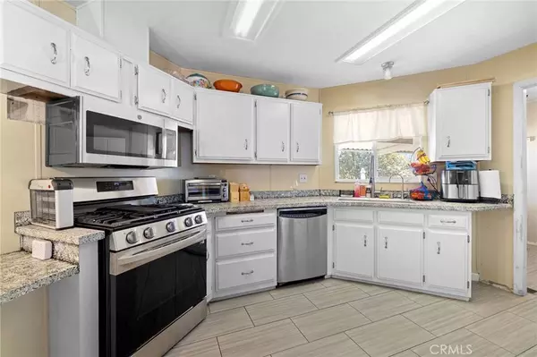 39746 86th W, Leona Valley, CA 93551