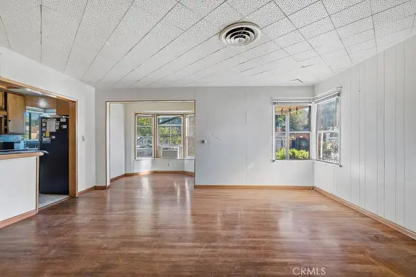 8103 Lullaby LN, Panorama City, CA 91402