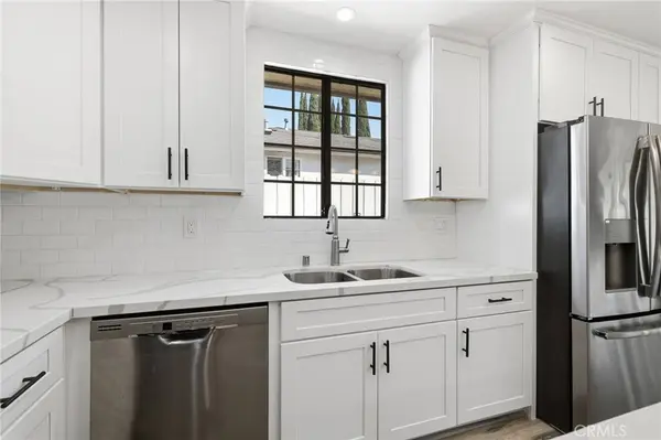 2844 N Brighton ST, Burbank, CA 91504