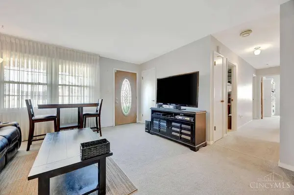 260 Reister Dr, Hamilton, OH 45013