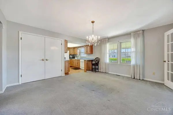 260 Reister Dr, Hamilton, OH 45013