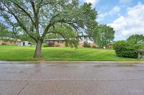 4144 Crystalview Ct, Sharonville, OH 45241