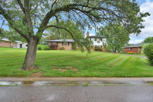 4144 Crystalview Ct, Sharonville, OH 45241