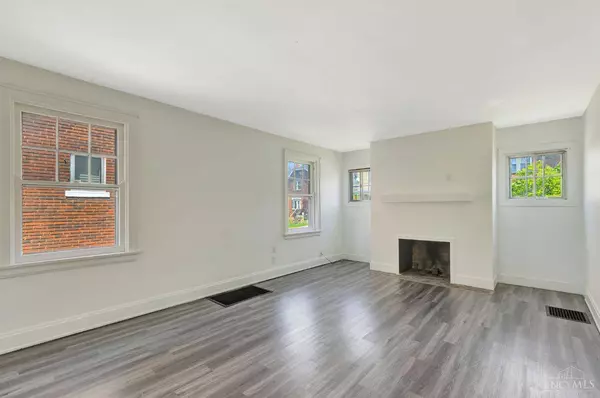 1225 Amanda Pl, Cincinnati, OH 45205