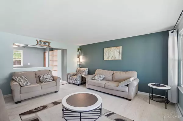 2470 Mardel Ct, Fairfield, OH 45014