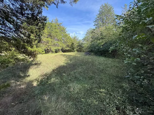 6940 Ellen Dr, Jefferson Twp, OH 45417