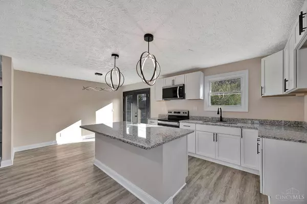 56 Skokiaan Dr, Franklin, OH 45005