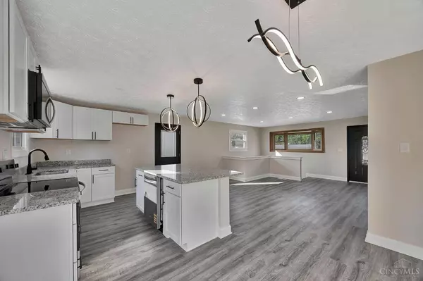 56 Skokiaan Dr, Franklin, OH 45005