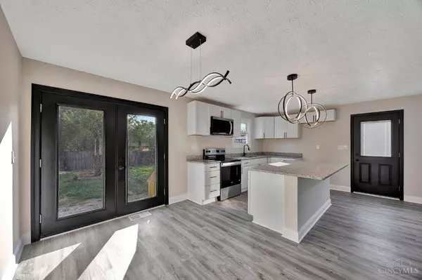 56 Skokiaan Dr, Franklin, OH 45005