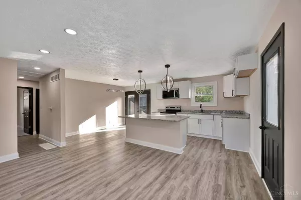 56 Skokiaan Dr, Franklin, OH 45005