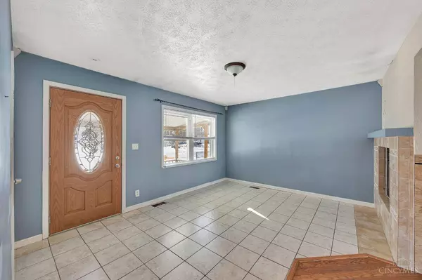 2480 Merriway Ln, Colerain Twp, OH 45231