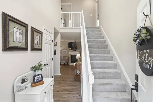 3350 Village Dr, Fairfield, OH 45014