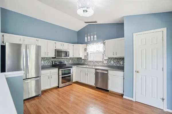 605 Quail Hollow Dr, Trenton, OH 45067