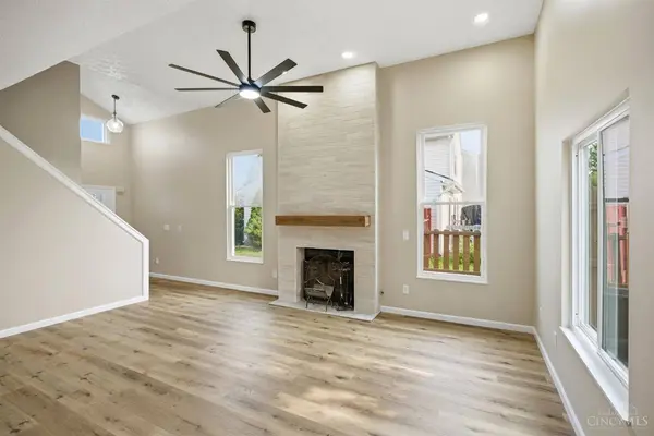 944 Fox Croft Pl, Trenton, OH 45067