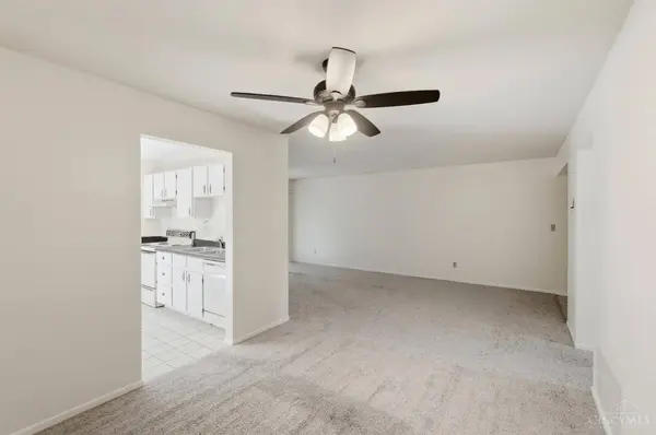 5207 S Eaglesnest Dr #83, Cincinnati, OH 45248