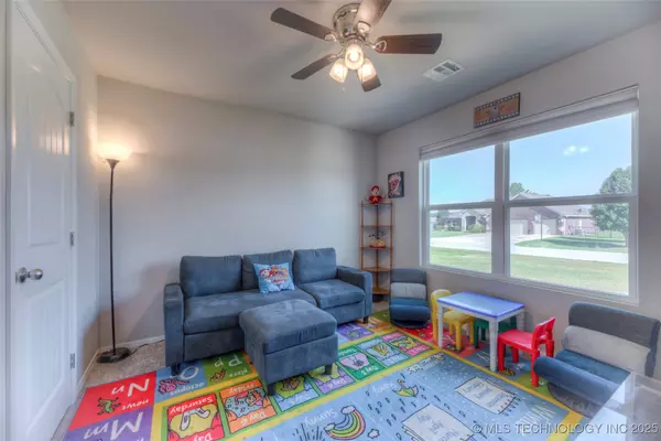 30236 E 70th ST S, Broken Arrow, OK 74014