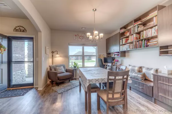 30236 E 70th ST S, Broken Arrow, OK 74014