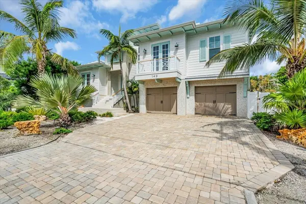 149 McKinley Dr, Sarasota, FL 34236-2117