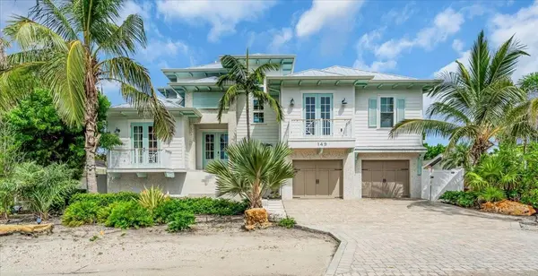 149 McKinley Dr, Sarasota, FL 34236-2117