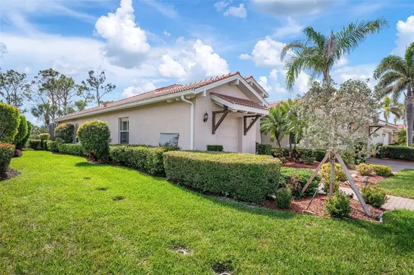 297 MARTELLAGO DR, North Venice, FL 34275