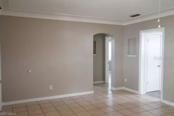 1761 Siesta DR, Sarasota, FL 34239