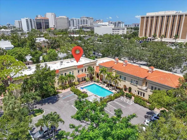 1685 LAUREL ST #4, Sarasota, FL 34236