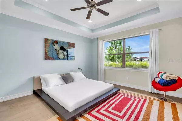 291 Toscavilla Blvd, Nokomis, FL 34275