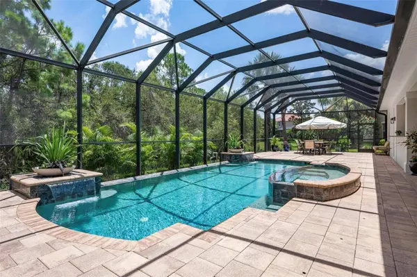233 PORTOFINO DR, North Venice, FL 34275
