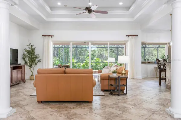 233 PORTOFINO DR, North Venice, FL 34275