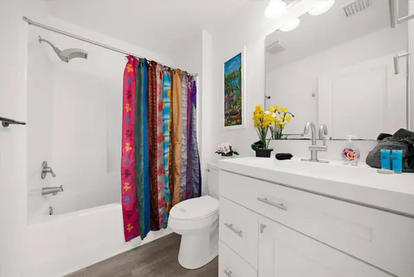 2375 BAHIA VISTA ST, Sarasota, FL 34239