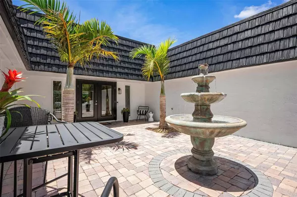 599 FLAMINGO DR, Venice, FL 34285