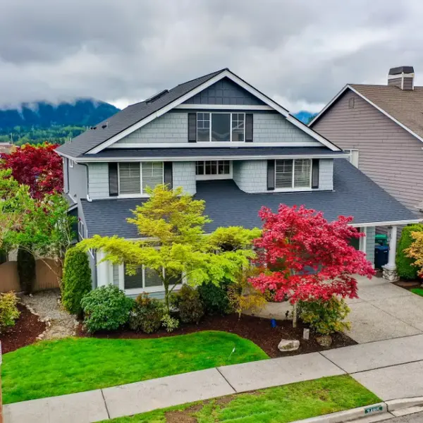 feature image of Snoqualmie WA Homes for Sale: What Fall Buyers Should Inspect