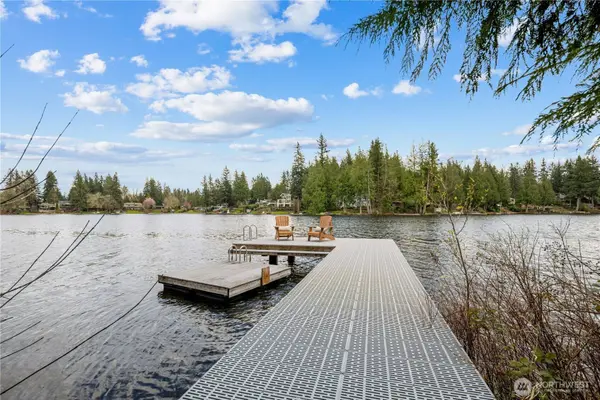 1626 W Beaver Lake DR SE, Sammamish, WA 98075