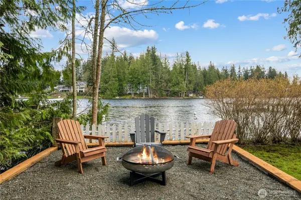 1626 W Beaver Lake DR SE, Sammamish, WA 98075