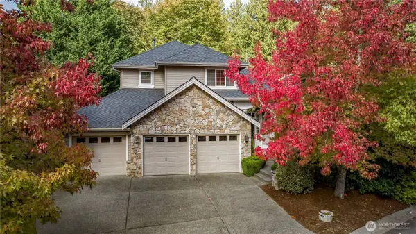 19618 NE 44th PL, Sammamish, WA 98074
