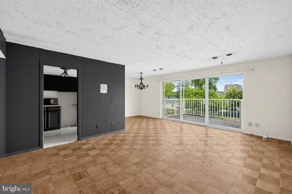 2606 INDIAN DR #1-C, Alexandria, VA 22303