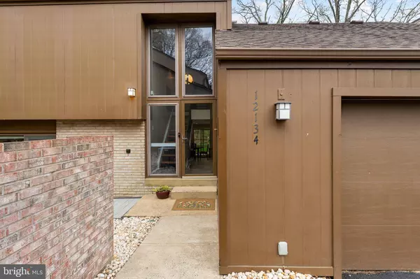 12134 QUORN LN, Reston, VA 20191