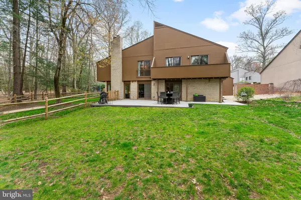 12134 QUORN LN, Reston, VA 20191