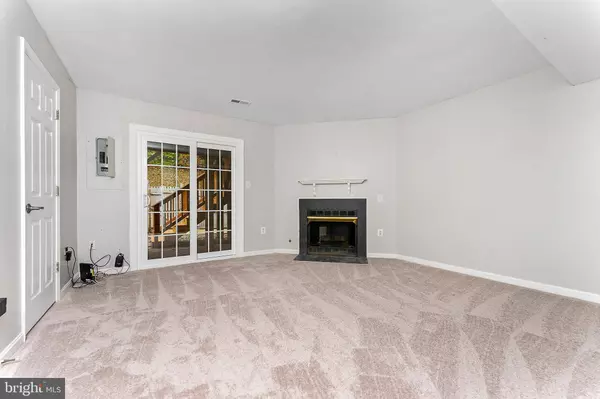 5311 YELLOW TURTLE PL, Woodbridge, VA 22193