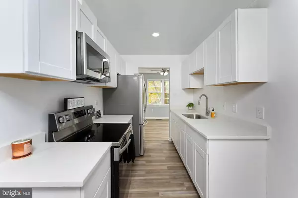 12346 WOODLAWN CT, Woodbridge, VA 22192