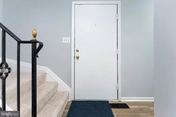 12346 WOODLAWN CT, Woodbridge, VA 22192