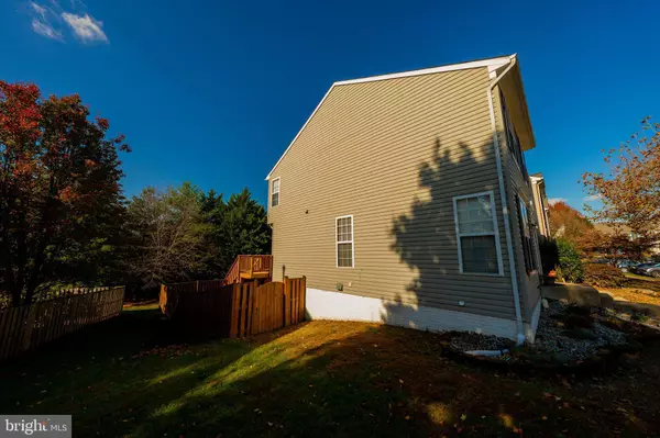 12048 ELLIOTS OAK PL, Bristow, VA 20136