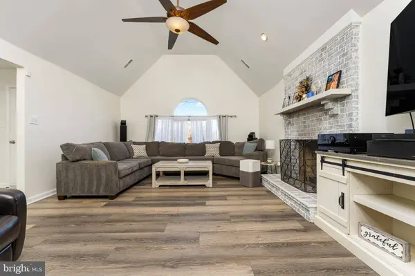 6450 WATERDALE CT, Bealeton, VA 22712
