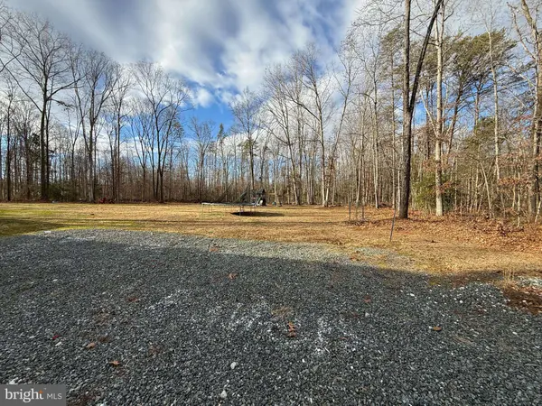 10554 BRENT TOWN RD, Catlett, VA 20119