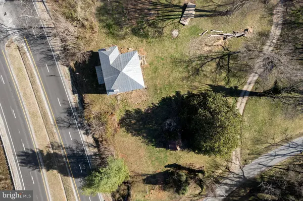 31 ORCHARD RD, Lovingston, VA 22949