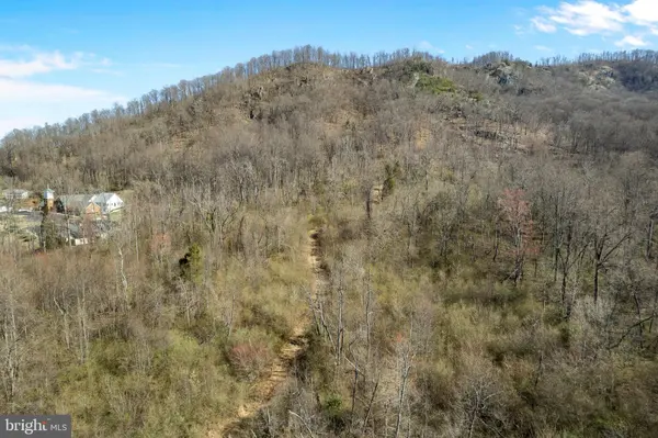 31 ORCHARD RD, Lovingston, VA 22949