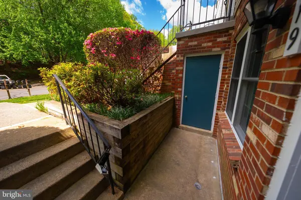 5919 FIRST LANDING WAY #1483, Burke, VA 22015