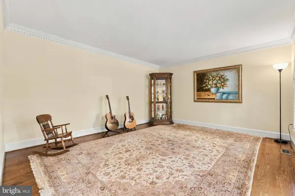 10600 BRENTWOOD DR, Manassas, VA 20111